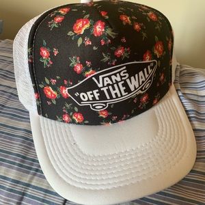 Vans Trucker Snapback- White